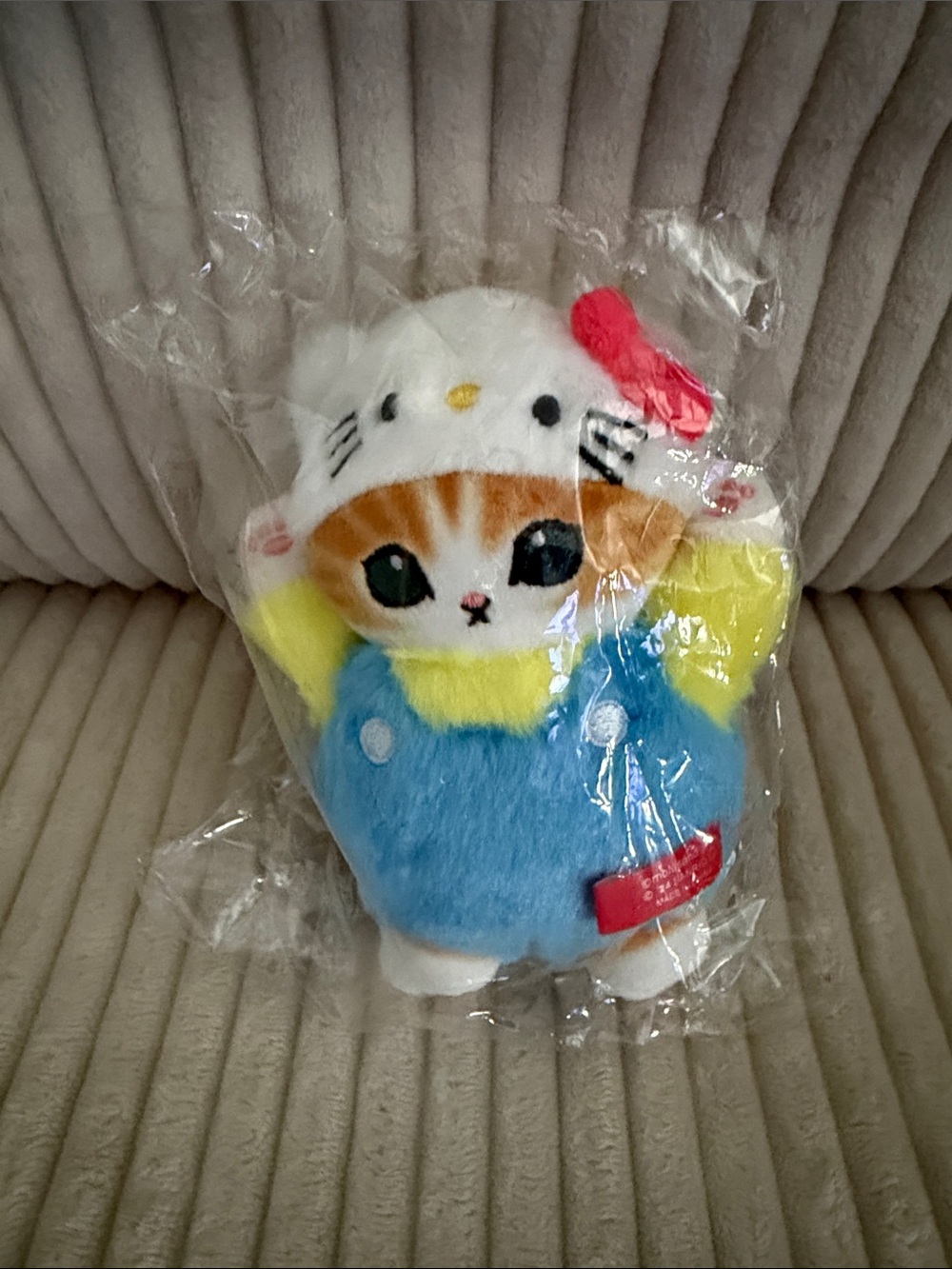 Mofusand x Sanrio character plush keychain. New in packaging. So cute!